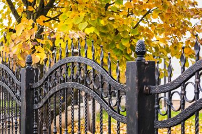 Get Cost-Effective Wrought Iron Fence Repair!